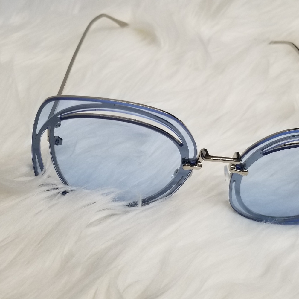 SUNGLASSES - Picture 3 of 4